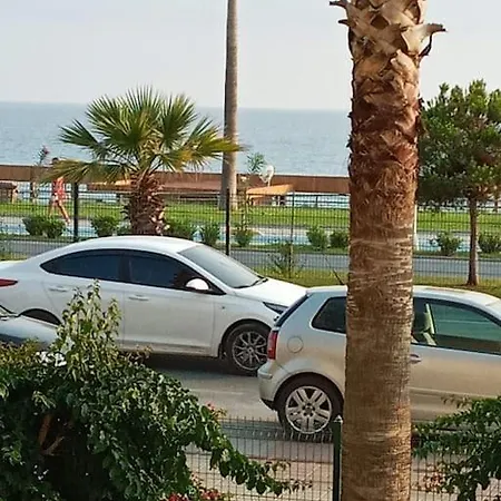 First Floor Just Near The Sea And Swimming Pool Appartamento *