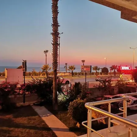 First Floor Just Near The Sea And Swimming Pool Apartament Alanya