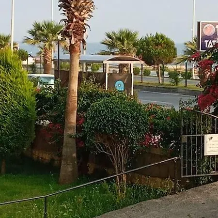 First Floor Just Near The Sea And Swimming Pool Appartamento